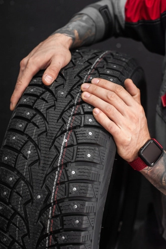 фото протектора и шины WINTERNOVA STUD I Шина ZMAX WINTERNOVA STUD I 185/60 R14 82T
